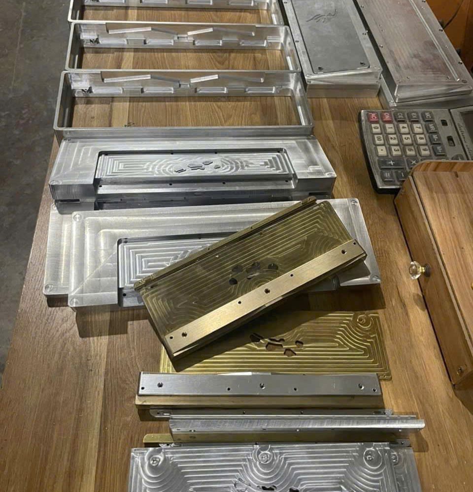 Bộ khung và tấm đế nhôm gia công CNC
